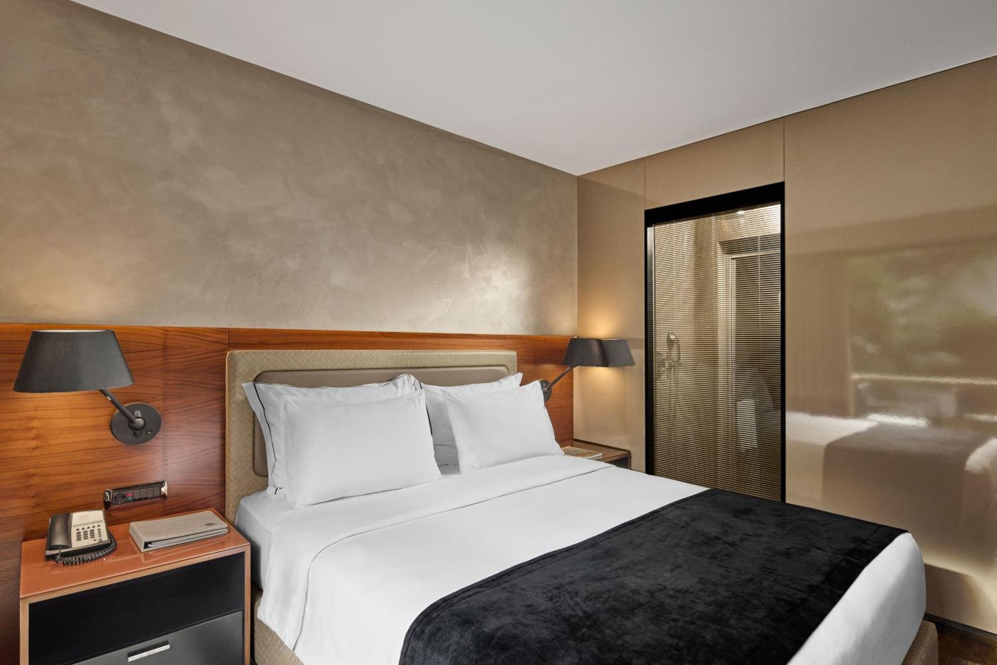 Deluxe Queen Room with Garden View,1668059381:JPEG